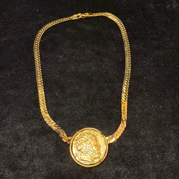 Napier Jewelry - Vintage Napier Gold Roman Medallion Chain Necklace